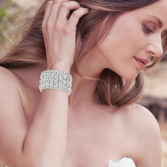 Women's Round Shaped Austrian Crystal Wedding 3 Layers Bracelet - Picture 2 of 4